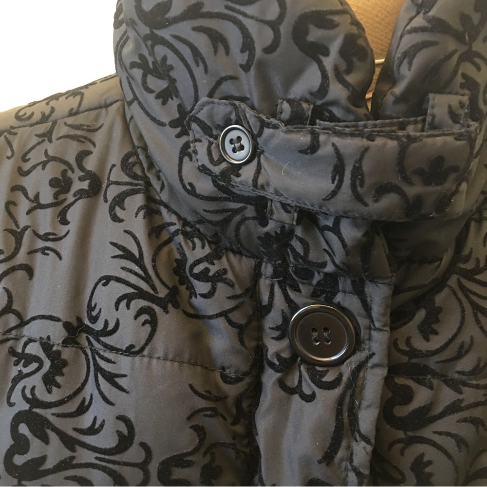 Le Chateau black brocade swirl long fitted winter coat Size M